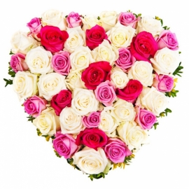  Доставка цветов в Белек  красочная композиция из роз в шкатулке-сердечке